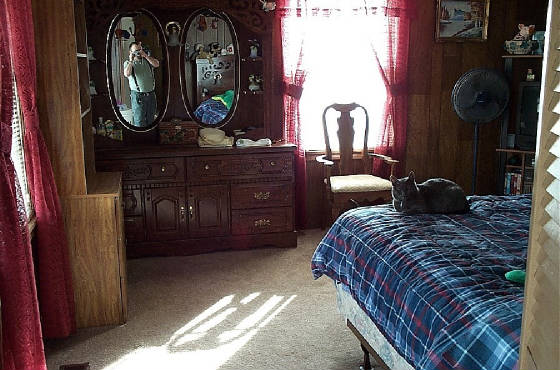 bedroom1.jpg